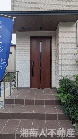 藤沢市辻堂東海岸２丁目１－８－３戸建ての玄関|ゆったりとした玄関です