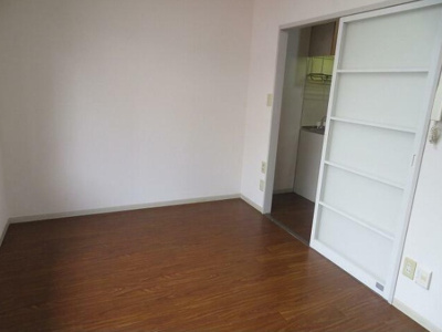 【寝室】 | グリーンフラッツ旗の台