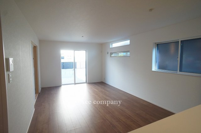 【居間・リビング】 | 八尾市山本町北6丁目 | 【LDK：18帖】