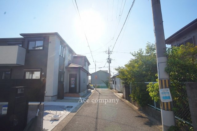 【前面道路含む現地写真】 | 八尾市山本町北6丁目 | 【前面道路：幅員約4ｍ】