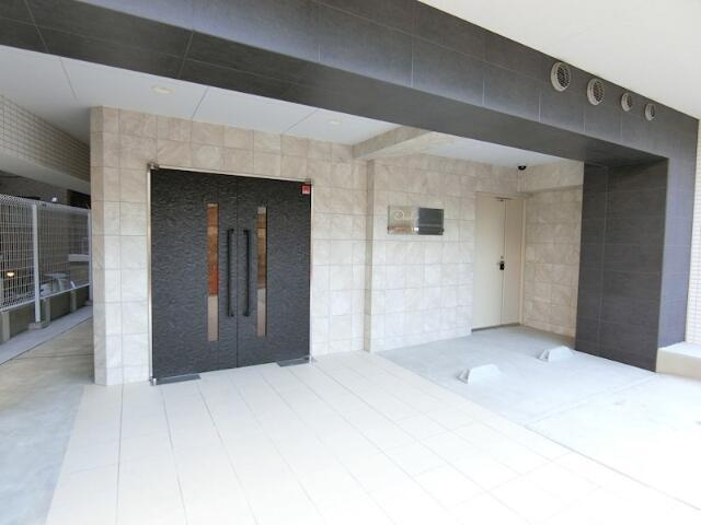 ディアレイシャス下北沢のエントランス|優雅なエントランス 