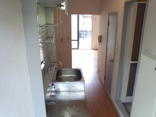 同じ間取り１階の部屋の写真です