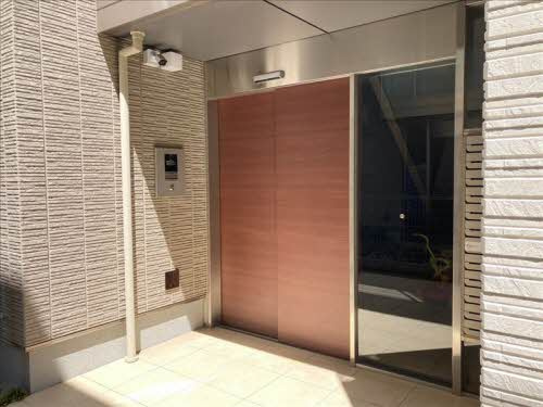 グランド・ソレイユ A棟のエントランス