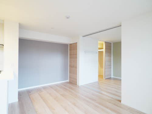 グランド・ソレイユ A棟の居間・リビング