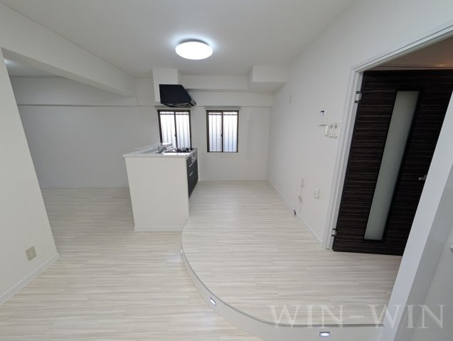 フィオーレ・アダチの居間・リビング