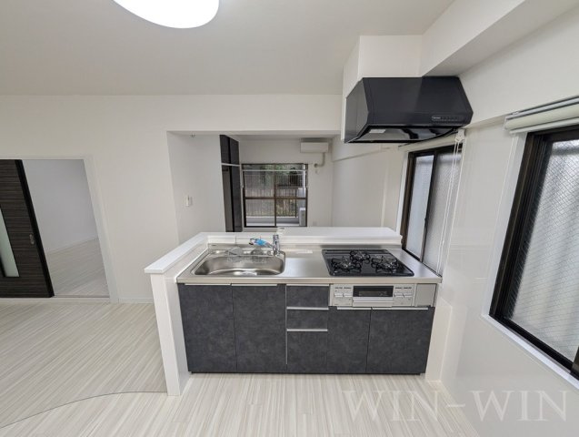 フィオーレ・アダチのキッチン