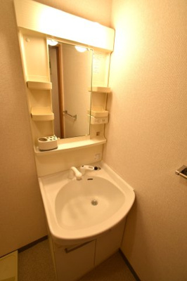 【洗面所】 | カーサソラーレ　Ｂ