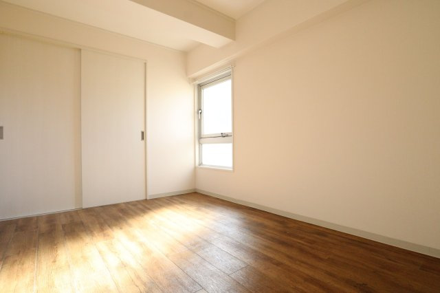 イマキタハイツ18の洋室