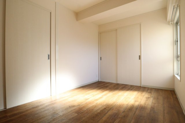 イマキタハイツ18の洋室