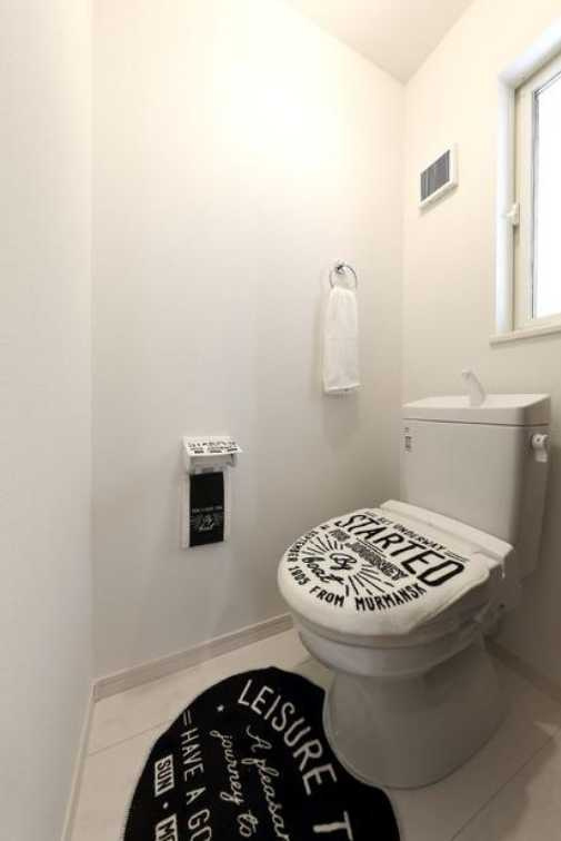 シェアラ二子玉川　最上階　家具付き　シェアハウスのトイレ|※共同