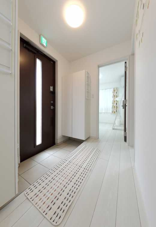 シェアラ二子玉川　最上階　家具付き　シェアハウスの玄関