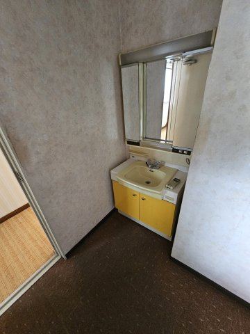 乙店舗兼住宅（建物全体）の内装|店舗事務所部分