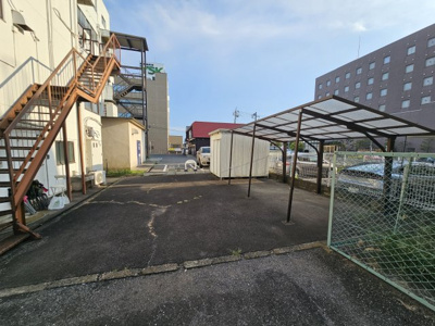 【外観】 | 乙店舗兼住宅（建物全体） | 裏手