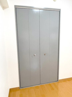 【寝室】 | メゾンドゥフレール　２－Ｉ | 北西　洋室6．17帖