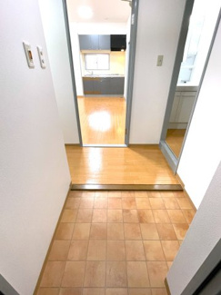 【玄関】 | メゾンドゥフレール　２－Ｉ