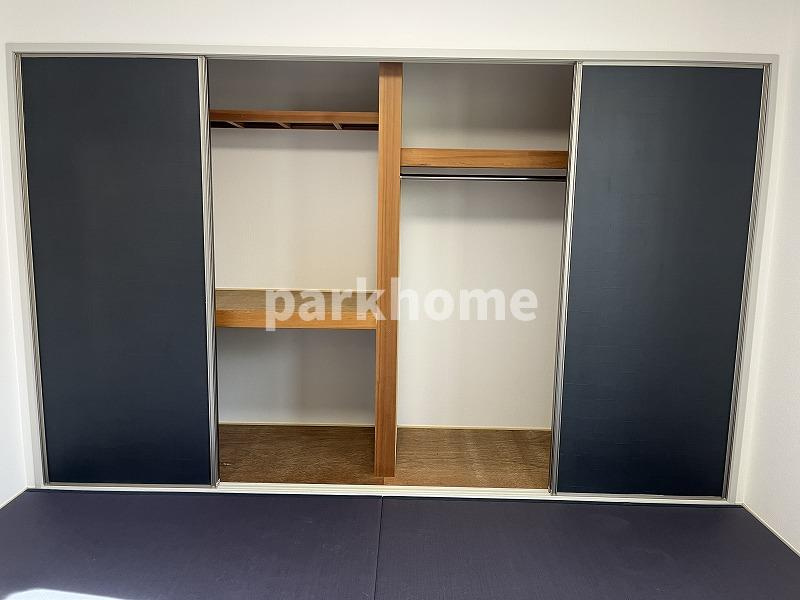 ハイツ岩郷 B棟の収納