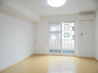 【洋室】 | エル・アルバ