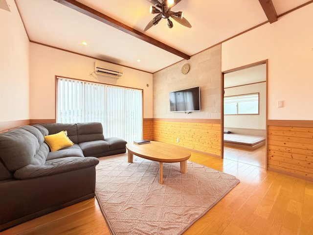 行方市芹沢平屋中古住宅の居間・リビング