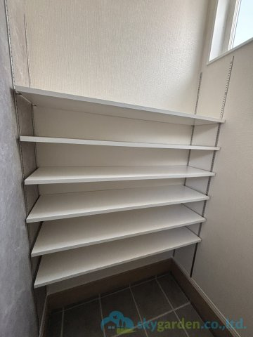 小田原市中新田　未入居戸建　全2棟2号棟の収納