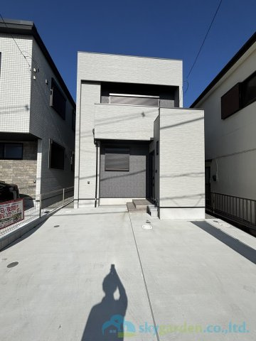 小田原市中新田　未入居戸建　全2棟2号棟の外観