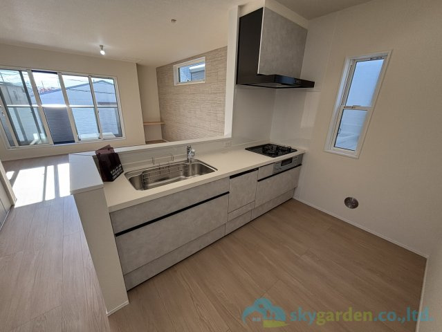 小田原市中新田　未入居戸建　全2棟2号棟のキッチン