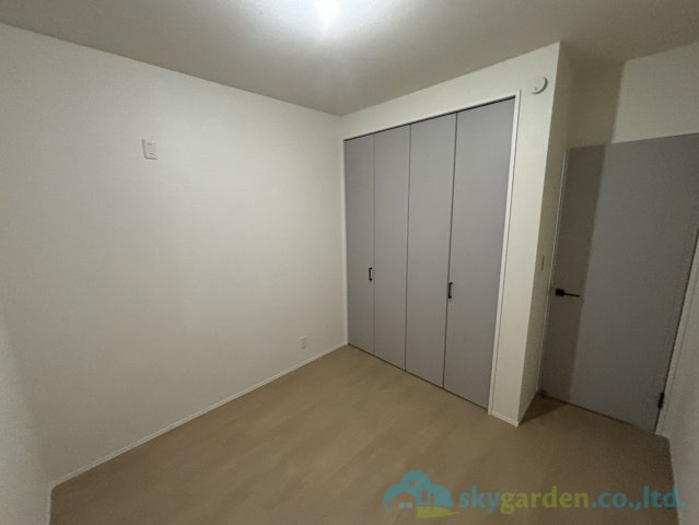 小田原市中新田　未入居戸建　全2棟2号棟の子供部屋