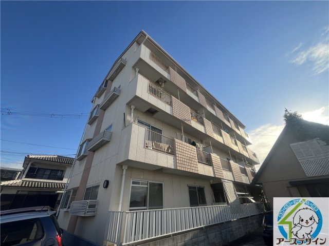 ドゥ・ホーム魚住の外観