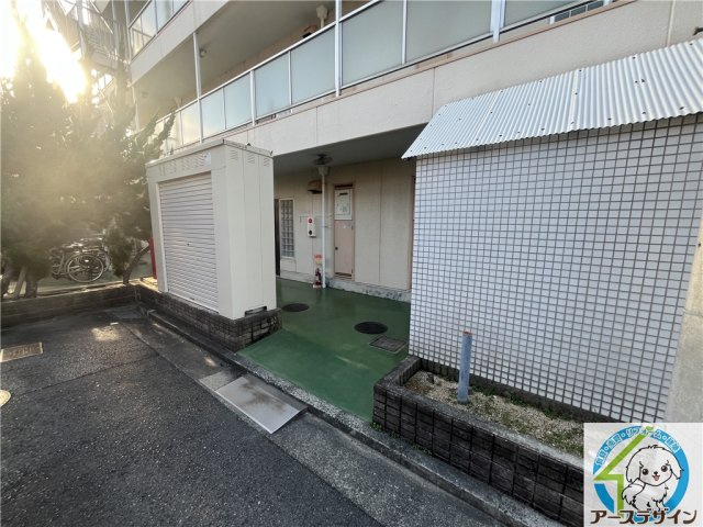 ドゥ・ホーム魚住のエントランス