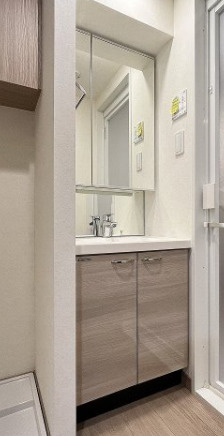 ルーブル池袋弐番館の洗面所