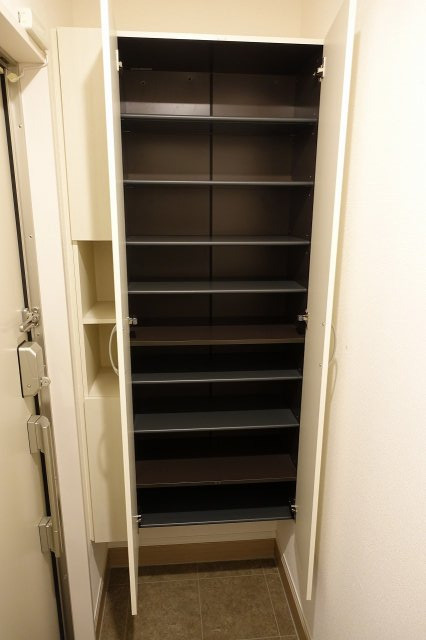 プレミール甲子園の玄関