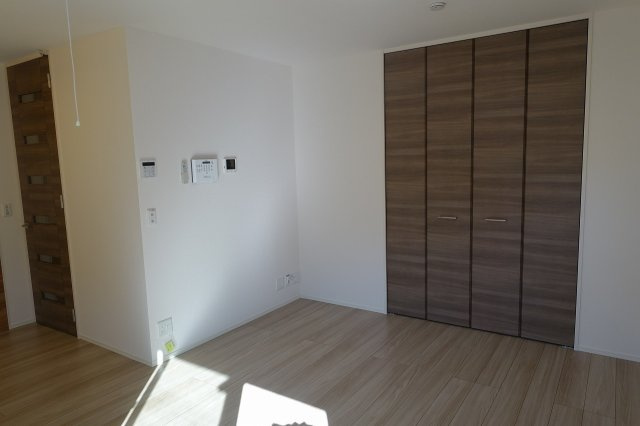 プレミール甲子園の洋室