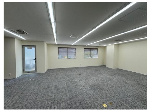 イーエム肥後の内装