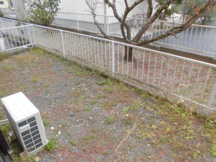 寿ハイツ B棟の庭|専用庭