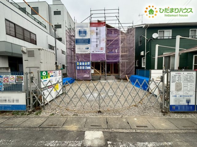 熊谷市伊勢町　第5　新築一戸建て　リーブルガーデン　01の駐車場