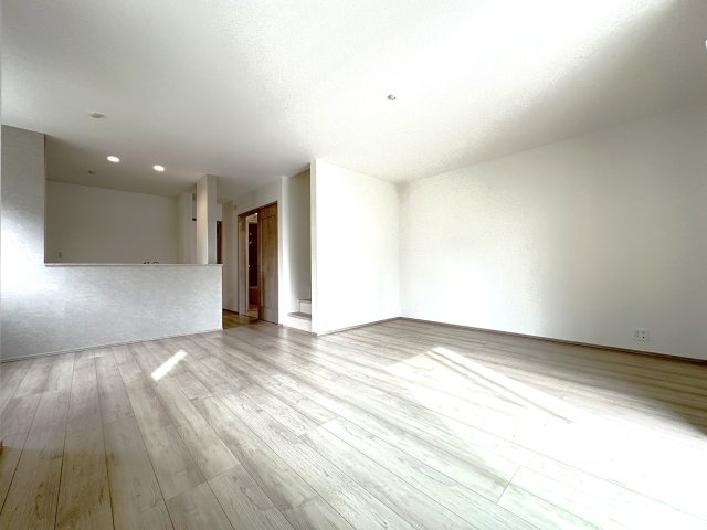 神戸市垂水区南多聞台３丁目新築戸建A号棟の居間・リビング