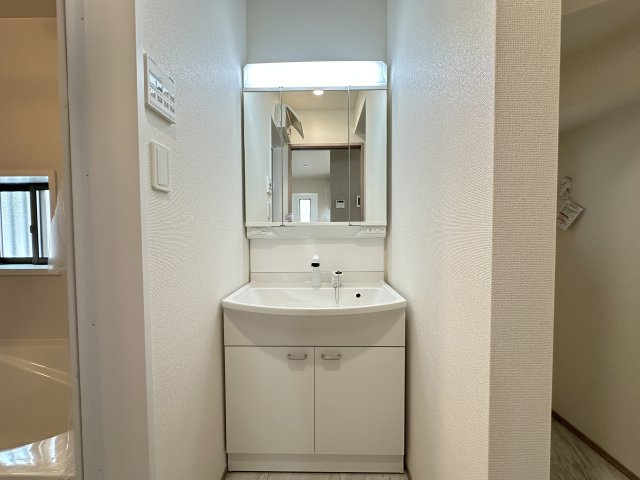 神戸市垂水区南多聞台３丁目新築戸建A号棟の独立洗面台