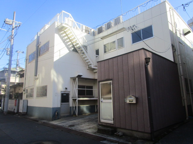 足立区江北７丁目の一棟アパート