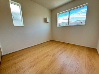 【洋室】 | 廿日市市福面（前空駅）全4区画　NO4 | 2階　洋室×3　収納付きでお部屋がスッキリ広く使えます。　
