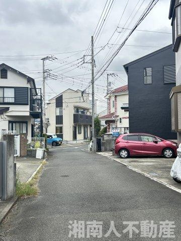 藤沢市羽鳥５丁目５－２７戸建ての前面道路含む現地写真|前面道路含む現地写真です
