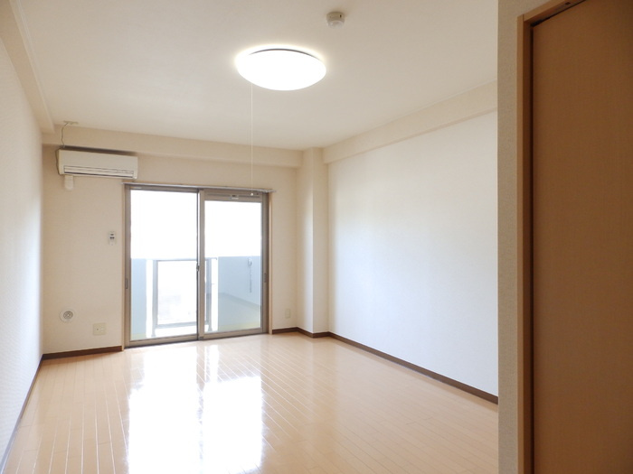 ヴァンヴェール広国際通りの居間・リビング