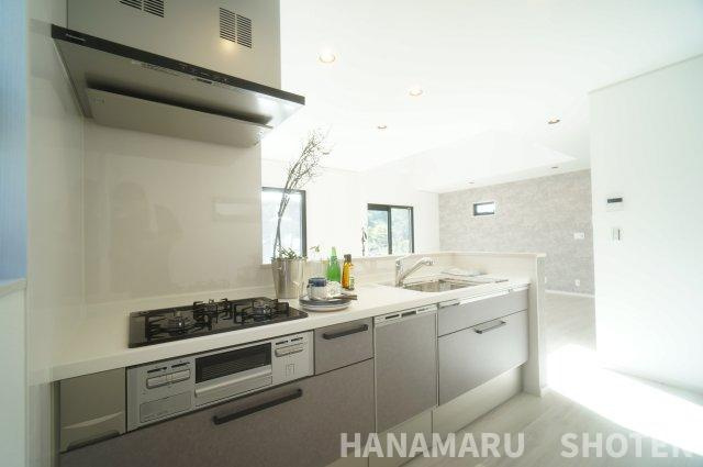 新築　千葉市中央区松ケ丘町のキッチン|＊当日ご案内可＊ご希望の物件まとめてご案内！