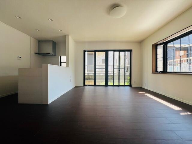 鎌ヶ谷市南初富四丁目　貸し戸建ての居間・リビング