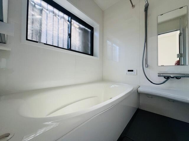 鎌ヶ谷市南初富四丁目　貸し戸建ての浴室|２０２３年　交換済