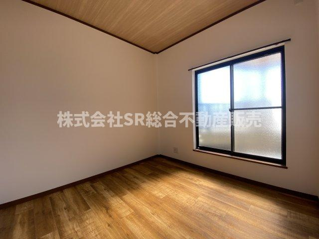 若江西新町3丁目中古戸建の子供部屋|3F・洋室4.5帖。お子さんのためのお部屋にいかがでしょうか