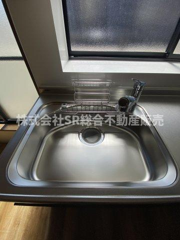 若江西新町3丁目中古戸建のキッチン|シンクピカピカです☆