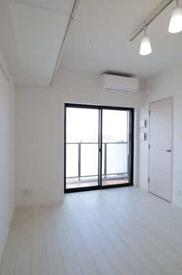 【居間・リビング】 | ブライズ王子