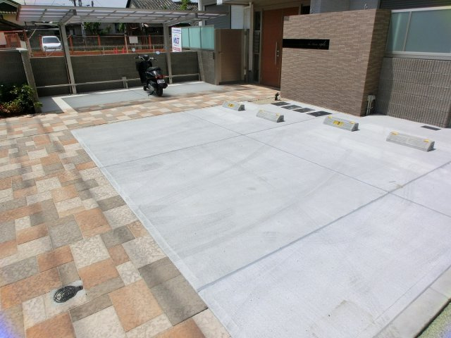 Sha Maison regaloの駐車場