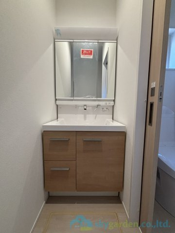 小田原市中新田　未入居戸建　全2棟1号棟の独立洗面台