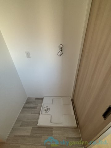 小田原市中新田　未入居戸建　全2棟1号棟のランドリースペース