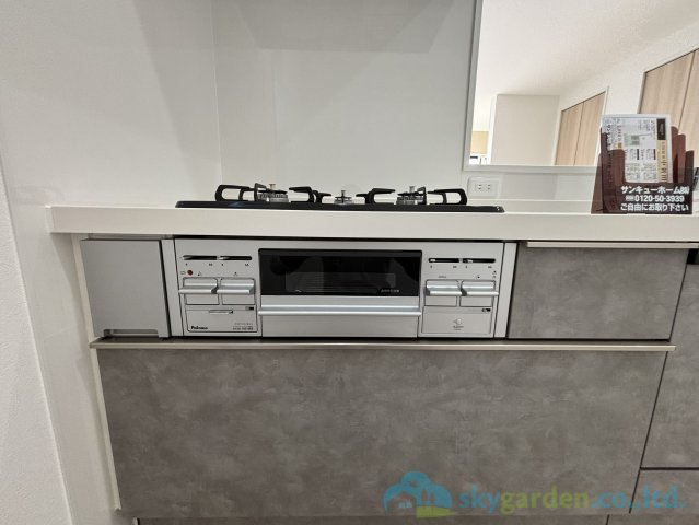 小田原市中新田　未入居戸建　全2棟1号棟のキッチン